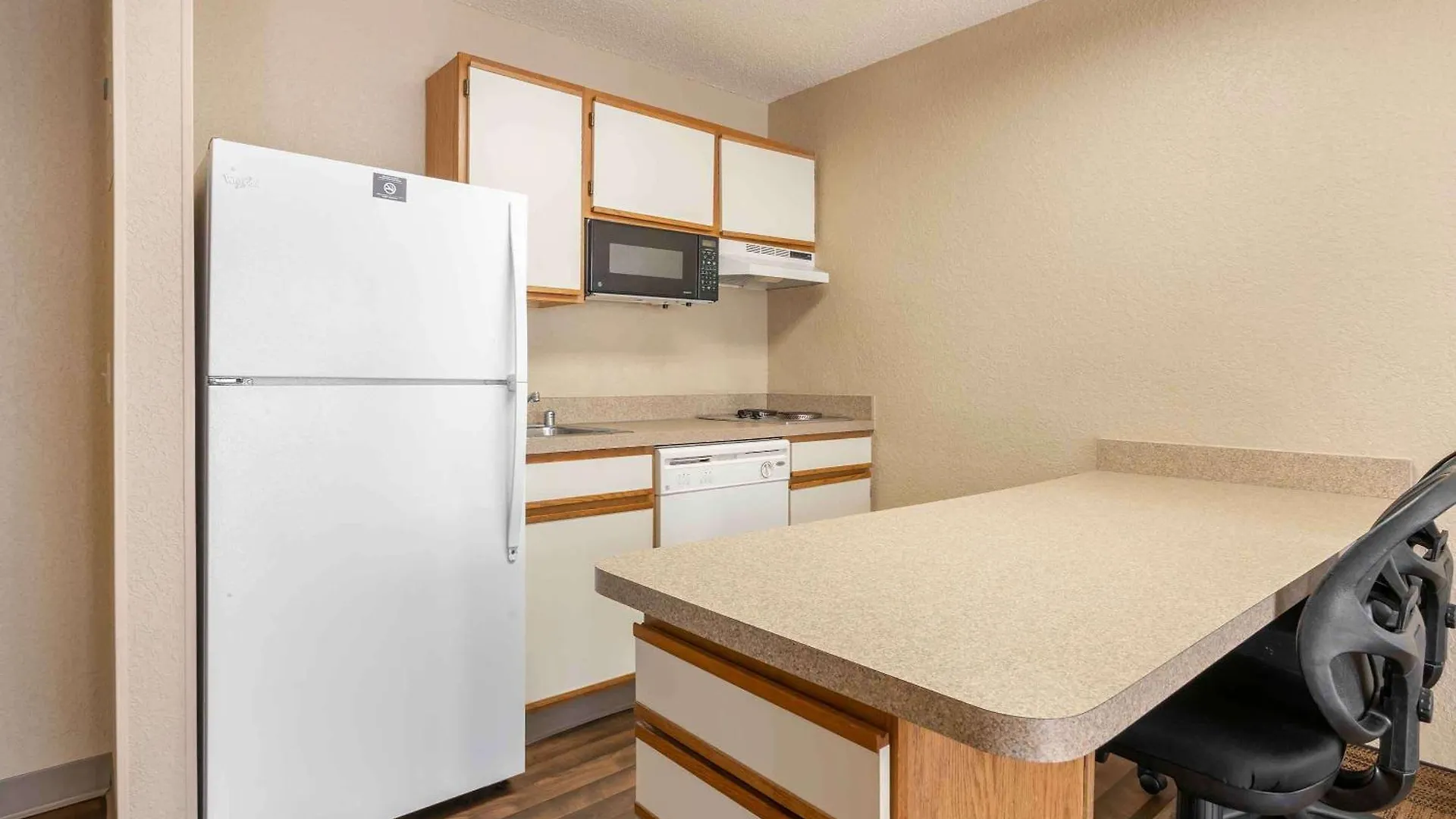 Extended Stay America Suites - Louisville - Alliant Avenue Hotel