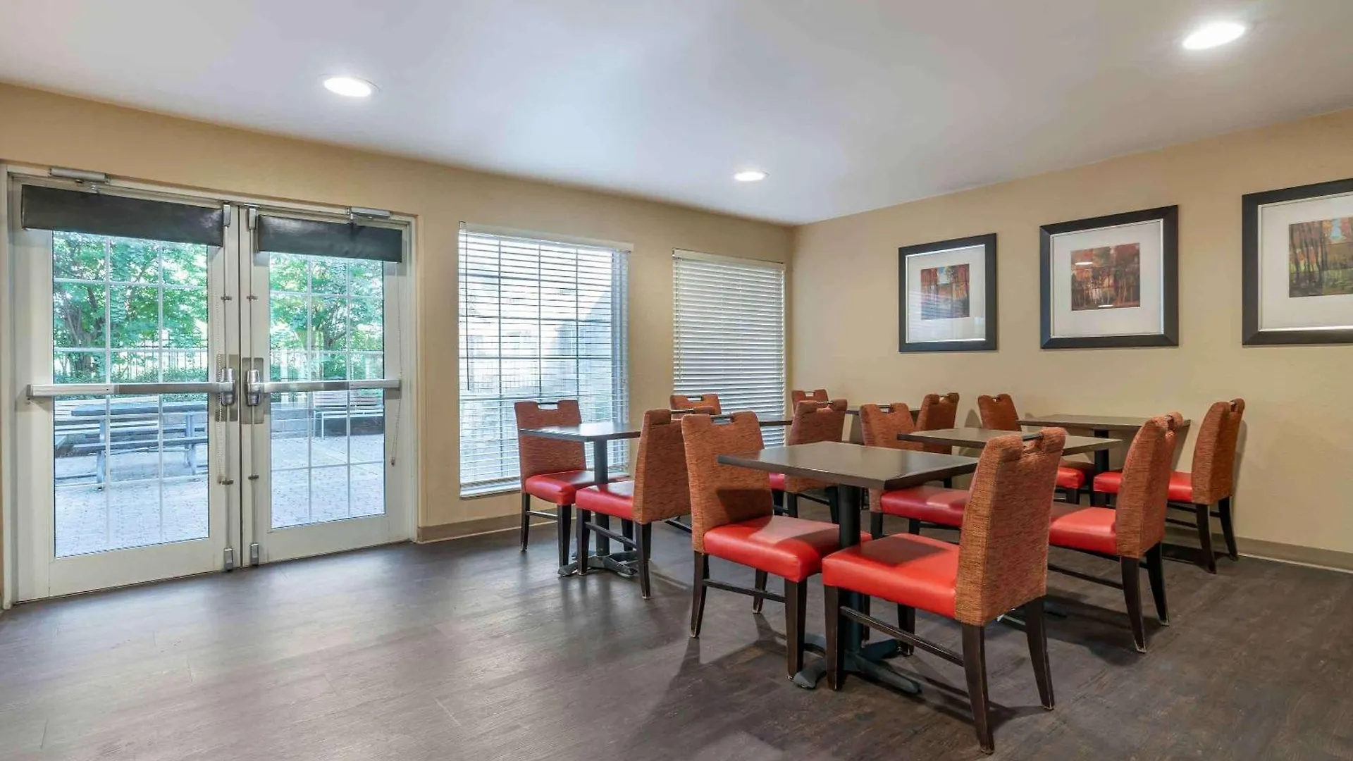 Extended Stay America Suites - Louisville - Alliant Avenue Hotel