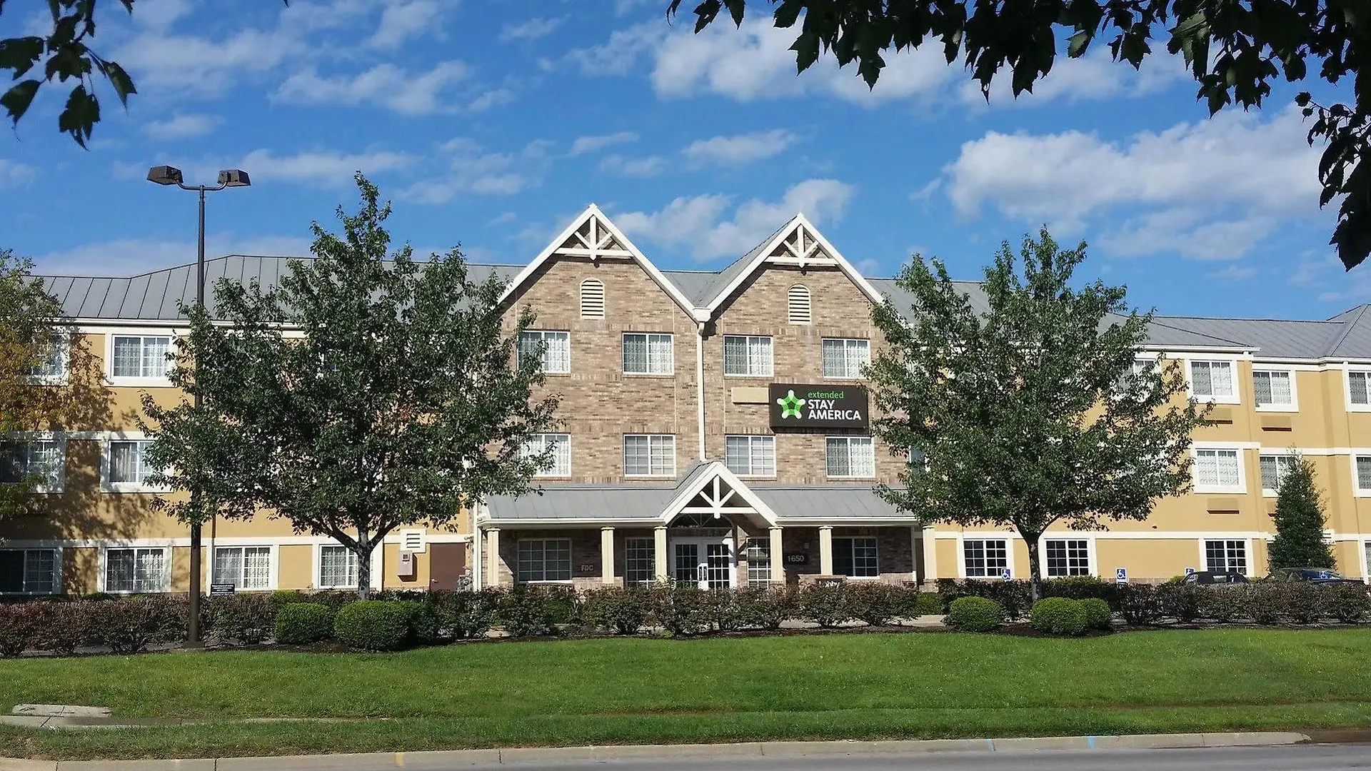 Extended Stay America Suites - Louisville - Alliant Avenue Hotel