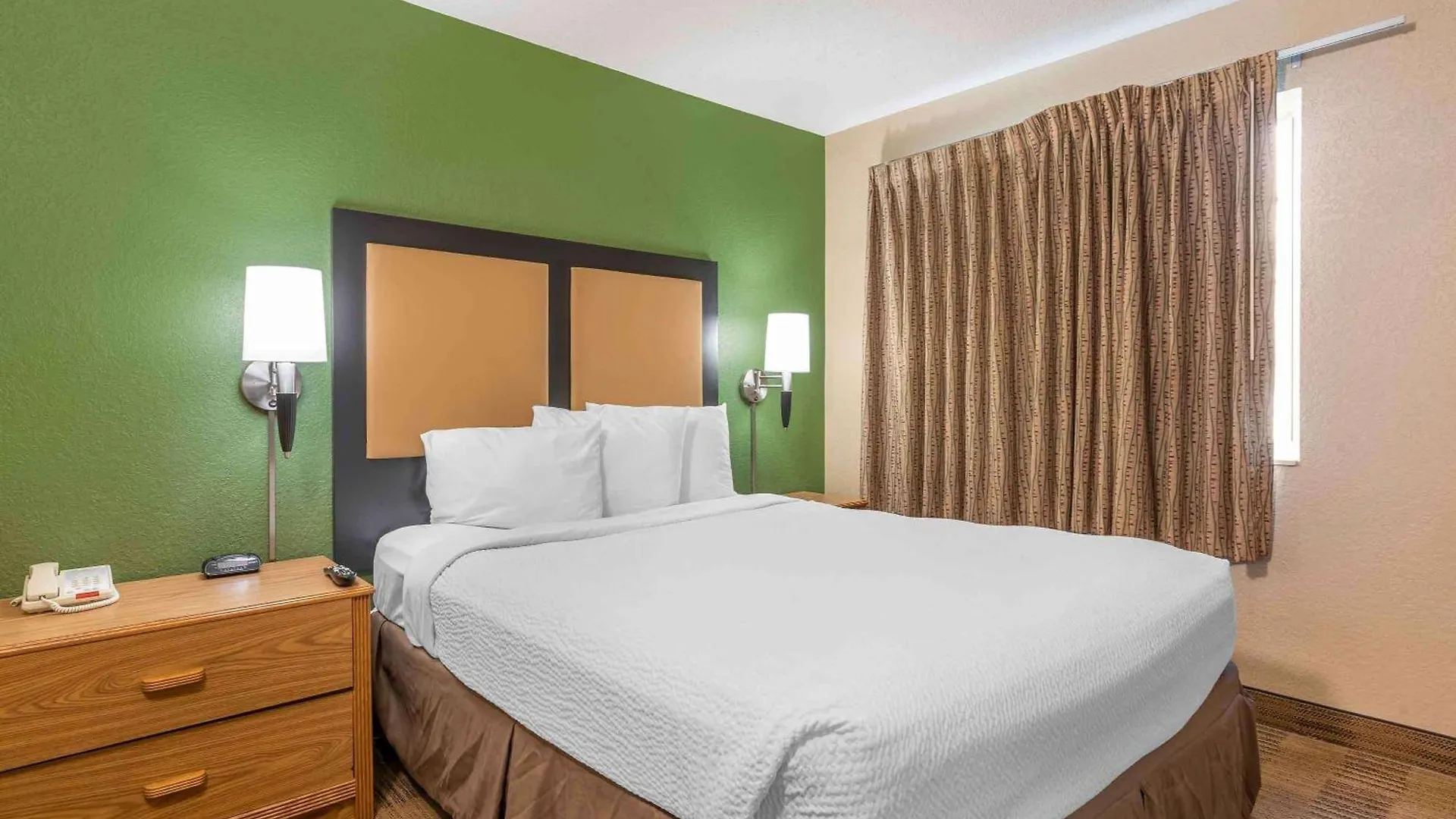Extended Stay America Suites - Louisville - Alliant Avenue